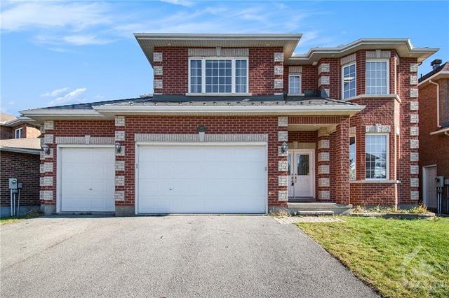 2364 Kendron Lane, House detached with 7 bedrooms, 5 bathrooms and 5 parking in Ottawa ON | Card Image