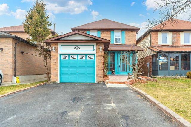 30 Carr Dr, House detached with 3 bedrooms, 3 bathrooms and 5 parking in Ajax ON | Image 1