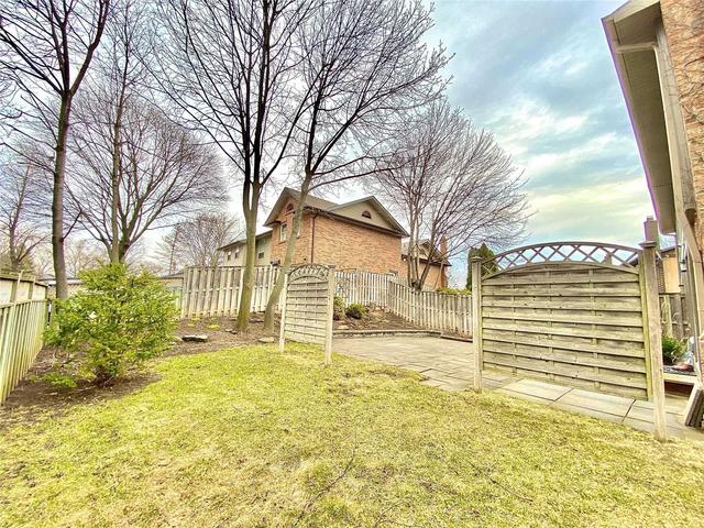 4216 Jefton Cres, House semidetached with 3 bedrooms, 3 bathrooms and 4 parking in Mississauga ON | Image 30