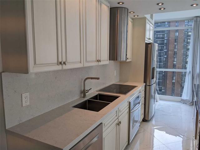 1004 - 1121 Bay St, Condo with 2 bedrooms, 2 bathrooms and 1 parking in Toronto ON | Image 37