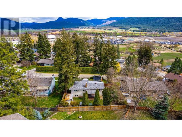 1824 Saddleview Avenue, House detached with 5 bedrooms, 1 bathrooms and 2 parking in Lumby BC | Image 44