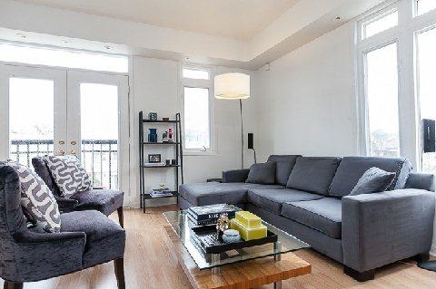 th1 - 70 Carr St, Townhouse with 2 bedrooms, 2 bathrooms and 1 parking in Toronto ON | Image 4
