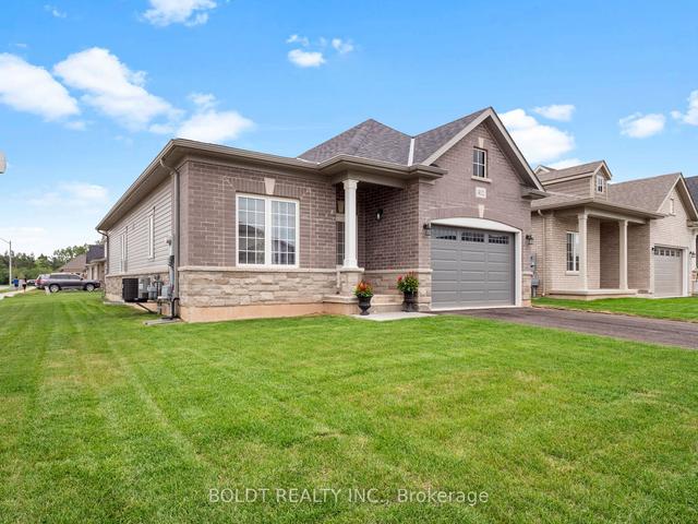 412 Hummel Cres, House detached with 2 bedrooms, 1 bathrooms and 5 parking in Fort Erie ON | Image 23