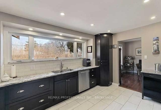 1516 Islington Ave, House detached with 4 bedrooms, 3 bathrooms and 7 parking in Toronto ON | Image 6