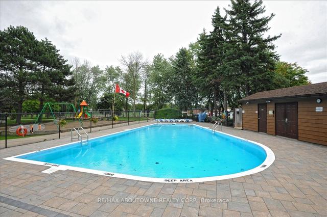 1810 - 812 Burnhamthorpe Rd, Condo with 2 bedrooms, 2 bathrooms and 2 parking in Toronto ON | Image 26