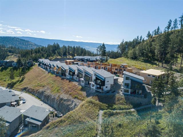 1806 Grey Owl Court, House detached with 4 bedrooms, 3 bathrooms and 3 parking in Kelowna BC | Image 31