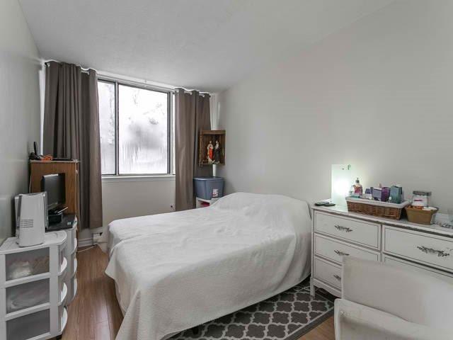 107 - 2500 Bridletowne Circ, Condo with 2 bedrooms, 1 bathrooms and 2 parking in Toronto ON | Image 11