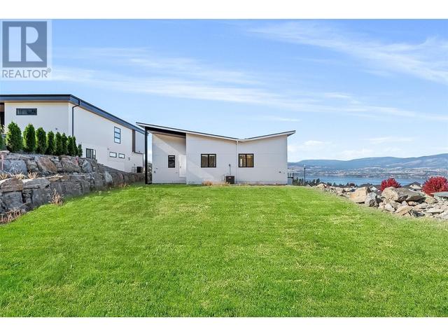 5555 Mountainside Drive, House detached with 4 bedrooms, 3 bathrooms and 5 parking in Kelowna BC | Image 44