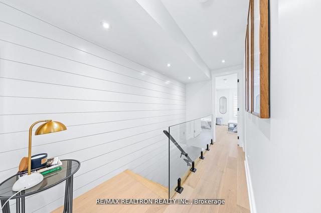 225 Christie St, House semidetached with 3 bedrooms, 4 bathrooms and 2.5 parking in Toronto ON | Image 5