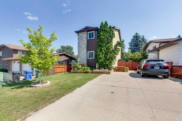 77 Goodall Avenue, House detached with 2 bedrooms, 2 bathrooms and 2 parking in Red Deer AB | Image 2