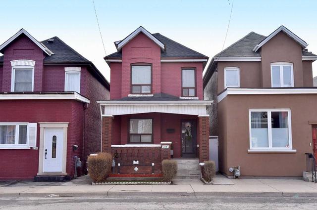 214 Sherman Ave N, House detached with 3 bedrooms, 2 bathrooms and 2 parking in Hamilton ON | Image 1