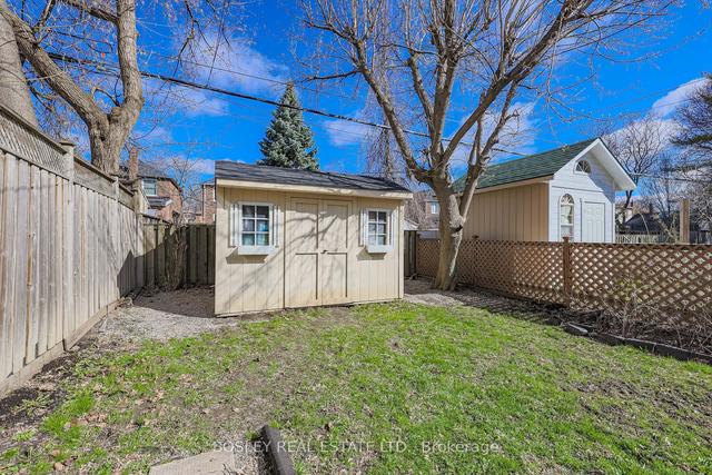 910 Eglinton Ave E, House semidetached with 3 bedrooms, 2 bathrooms and 2 parking in Toronto ON | Image 30