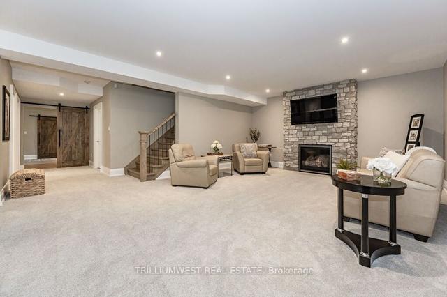 9 Knevitt Pl, House detached with 4 bedrooms, 5 bathrooms and 6 parking in Guelph ON | Image 22