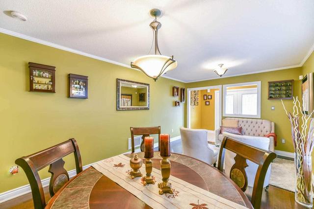 3 Peachill Crt, House semidetached with 4 bedrooms, 3 bathrooms and 3 parking in Brampton ON | Image 3