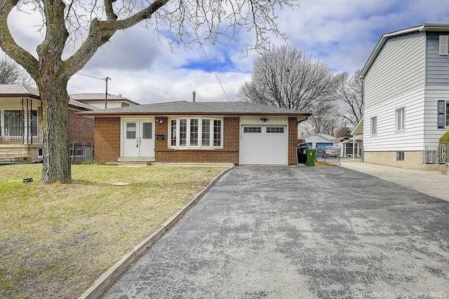 214 Morningside Ave, House detached with 4 bedrooms, 2 bathrooms and 4 parking in Toronto ON | Image 11