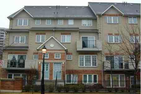1400 The Esplanade N, Townhouse with 3 bedrooms, 3 bathrooms and 1 parking in Pickering ON | Image 1