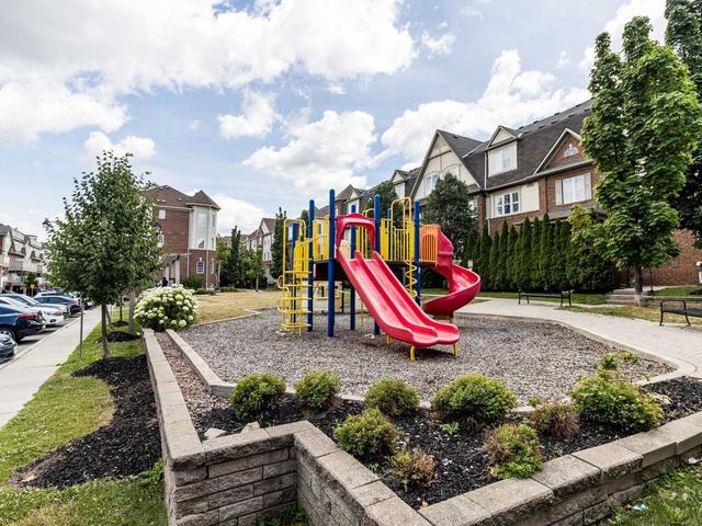 3 - 700 Neighbourhood Circ, Townhouse with 2 bedrooms, 2 bathrooms and 2 parking in Mississauga ON | Image 24