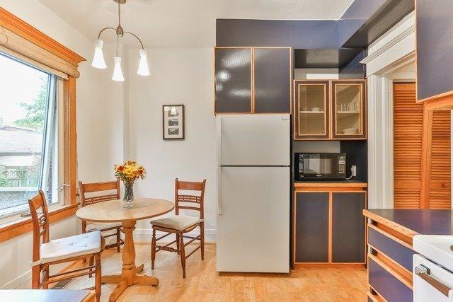 215 Ashworth Ave, House semidetached with 3 bedrooms, 2 bathrooms and 1 parking in Toronto ON | Image 7