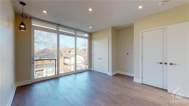 307 Fifth Avenue, Home with 3 bedrooms, 4 bathrooms and 3 parking in Ottawa ON | Image 11