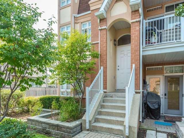 Suite 1 - 9 Pine St, Townhouse with 3 bedrooms, 2 bathrooms and 1 parking in Toronto ON | Image 2