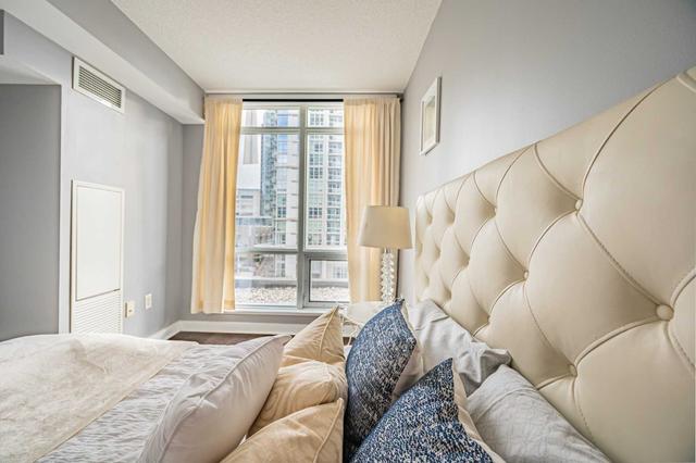 308 - 11 Brunel Crt, Condo with 1 bedrooms, 1 bathrooms and 1 parking in Toronto ON | Image 14