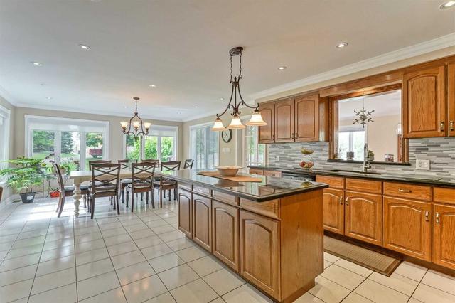 7940 16th Sdrd, House detached with 5 bedrooms, 3 bathrooms and 20 parking in King ON | Image 2