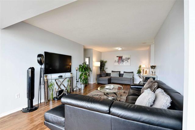 2105 - 400 Webb Dr, Condo with 2 bedrooms, 2 bathrooms and 1 parking in Mississauga ON | Image 4