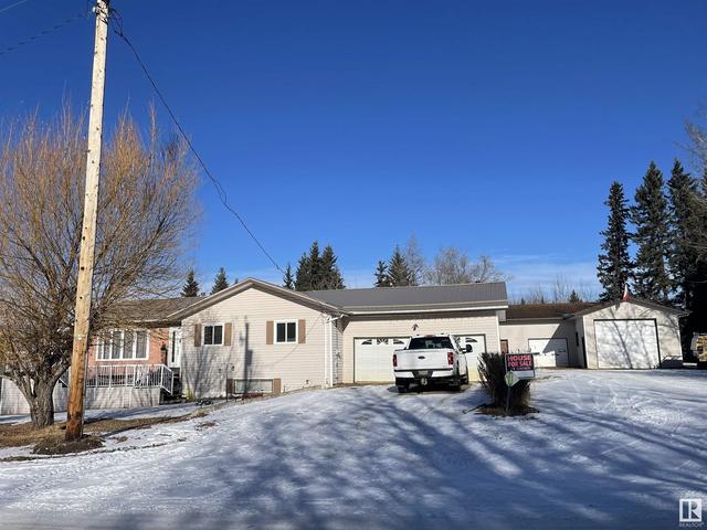 4905 50 Av, House detached with 5 bedrooms, 2 bathrooms and null parking in Athabasca County AB | Image 3