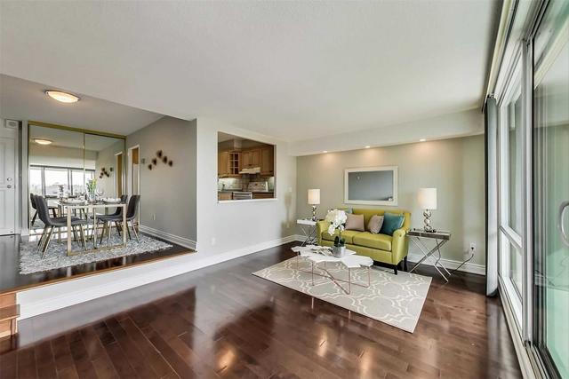 708 - 260 Scarlett Rd, Condo with 1 bedrooms, 1 bathrooms and 1 parking in Toronto ON | Image 12