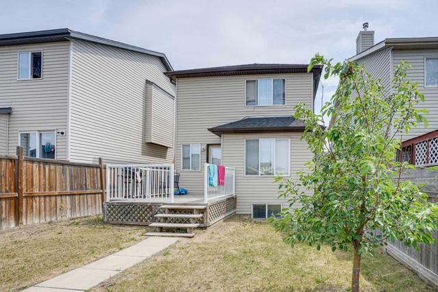 326 Saddlebrook Way Ne, House detached with 4 bedrooms, 3 bathrooms and 2 parking in Calgary AB | Image 39