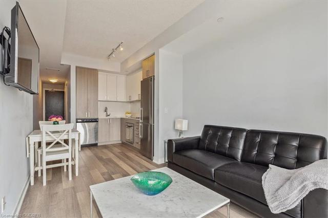 a431 - 5230 Dundas Street, House attached with 1 bedrooms, 1 bathrooms and 1 parking in Burlington ON | Image 3