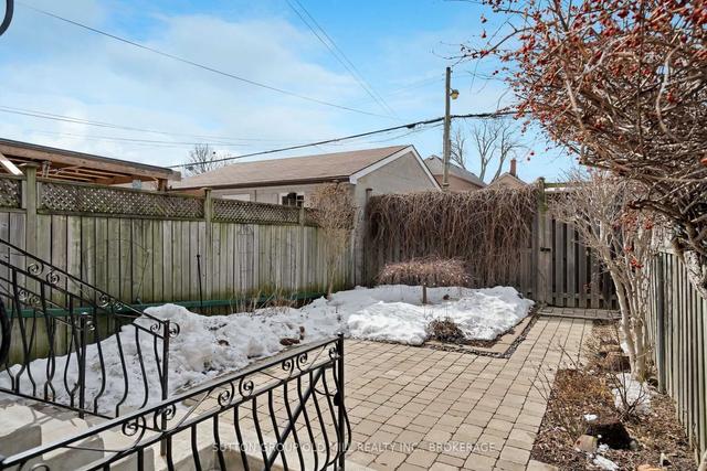 72 Day Ave, House detached with 3 bedrooms, 2 bathrooms and 2 parking in Toronto ON | Image 9