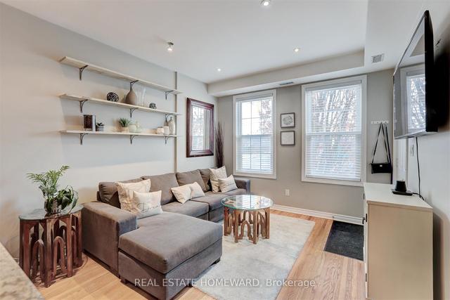 80b Coxwell Ave, Townhouse with 2 bedrooms, 2 bathrooms and 1 parking in Toronto ON | Image 15