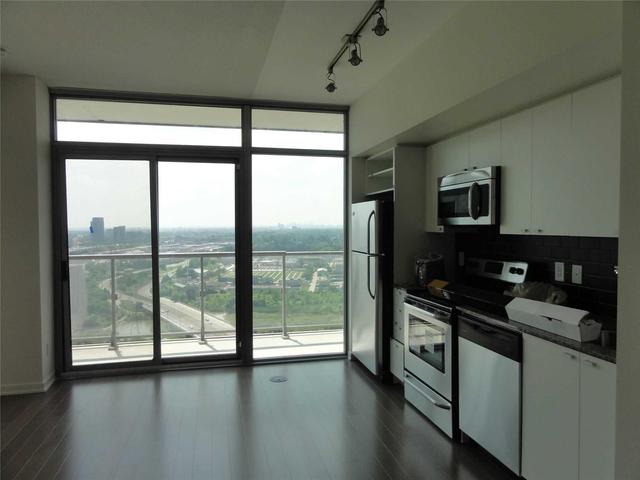 2505 - 105 The Queensway Ave, Condo with 1 bedrooms, 2 bathrooms and 1 parking in Toronto ON | Image 1