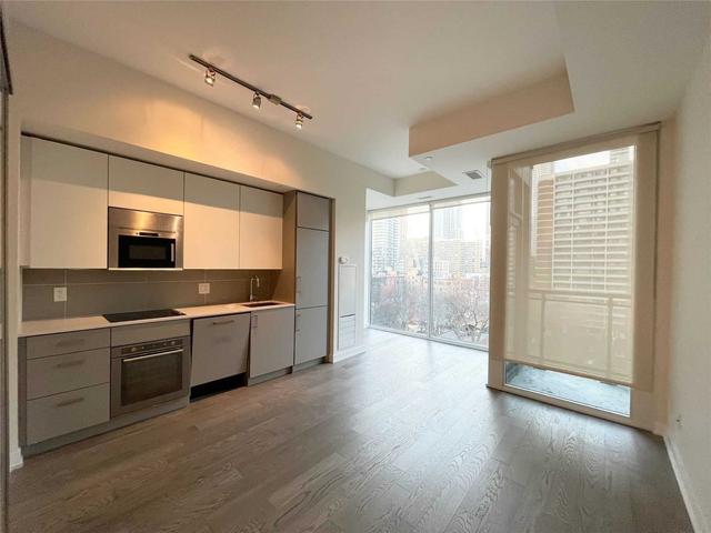 803 - 17 Dundonald St, Condo with 1 bedrooms, 1 bathrooms and 0 parking in Toronto ON | Image 4