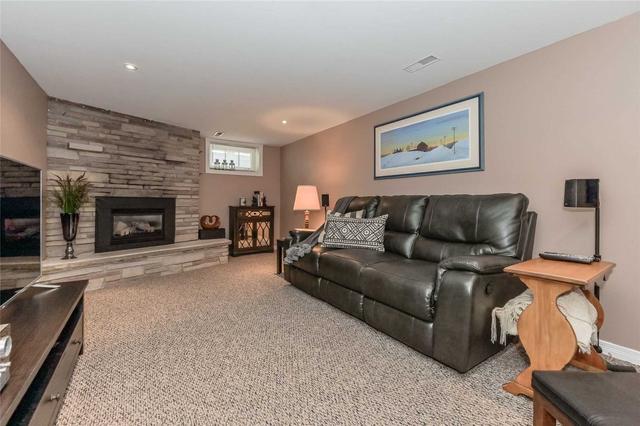 725 Guelph St, House detached with 2 bedrooms, 2 bathrooms and 6 parking in Centre Wellington ON | Image 14