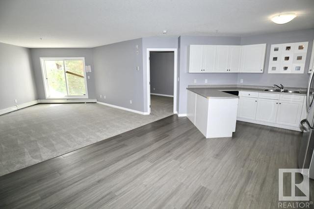 205 - 9930 100 Av, Condo with 2 bedrooms, 2 bathrooms and 1 parking in Fort Saskatchewan AB | Image 3