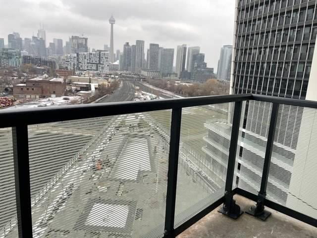 910 - 50 Ordnance St, Condo with 1 bedrooms, 2 bathrooms and 0 parking in Toronto ON | Image 2