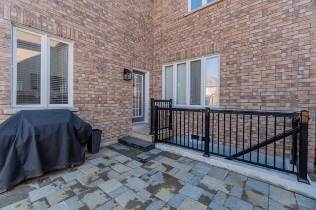 16 Butson Cres, House detached with 4 bedrooms, 4 bathrooms and 6 parking in Clarington ON | Image 29