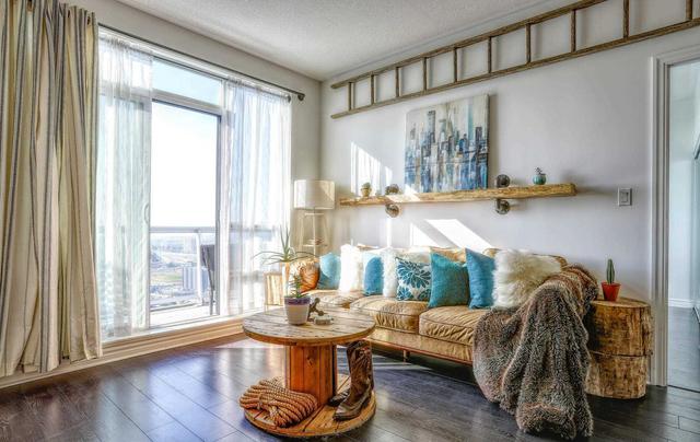 ph 7 - 30 Heron's Hill Way, Condo with 2 bedrooms, 2 bathrooms and 1 parking in Toronto ON | Image 20