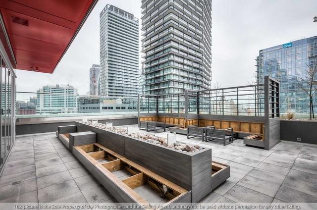2210 - 318 Richmond St W, Condo with 0 bedrooms, 1 bathrooms and 0 parking in Toronto ON | Image 17