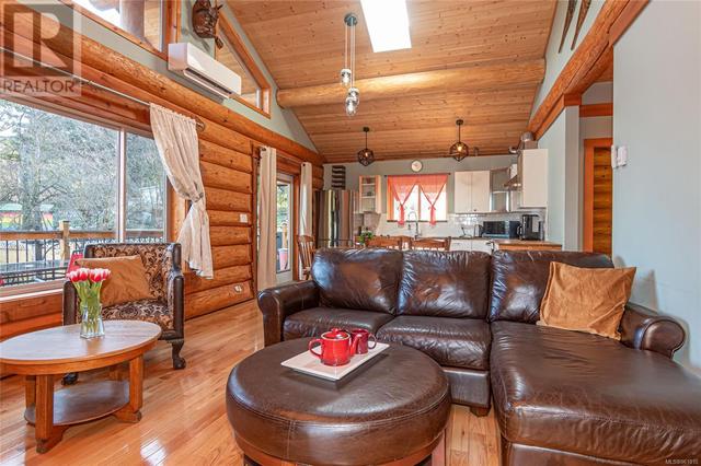 109 Cranberry Rd, House detached with 2 bedrooms, 1 bathrooms and 3 parking in Saltspring Island BC | Image 14
