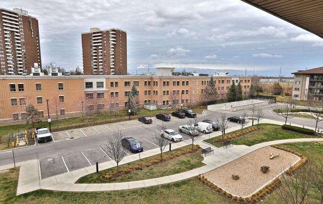 416 - 570 Lolita Gdns, Condo with 1 bedrooms, 1 bathrooms and 2 parking in Mississauga ON | Image 3