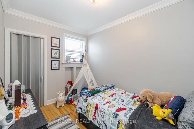 23 Rosewood Rd, House semidetached with 3 bedrooms, 1 bathrooms and 4 parking in Hamilton ON | Image 6