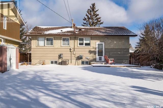 335 25th Street W, House detached with 3 bedrooms, 2 bathrooms and null parking in Prince Albert SK | Image 27