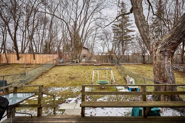 53 Anaconda Ave, House semidetached with 3 bedrooms, 1 bathrooms and 2 parking in Toronto ON | Image 22