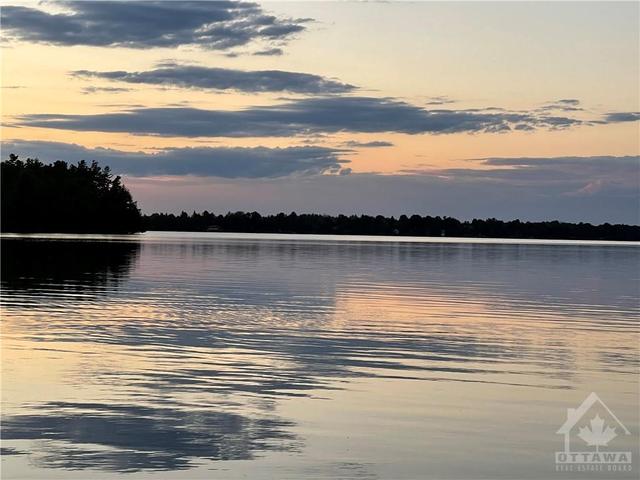 Evening on the Lake | Image 29