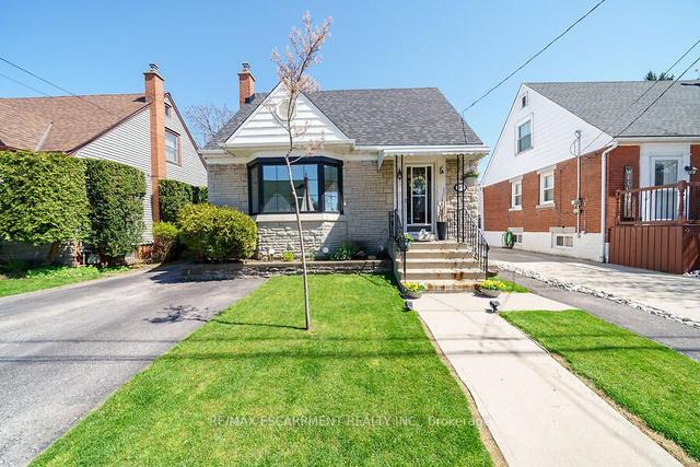 93 East 12th St, House detached with 3 bedrooms, 2 bathrooms and 4 parking in Hamilton ON | Image 34