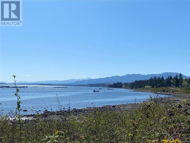 6554 Mystery Beach Rd, House detached with 3 bedrooms, 4 bathrooms and 10 parking in Comox Valley A BC | Image 14