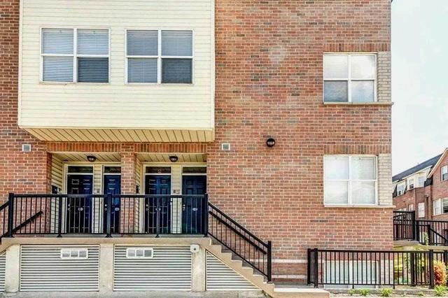 156 - 760 Lawrence Ave W, Townhouse with 3 bedrooms, 3 bathrooms and 2 parking in Toronto ON | Image 2